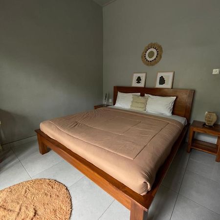 Tyana Private Room In Batu Bolong 26 Canggu  Exterior photo